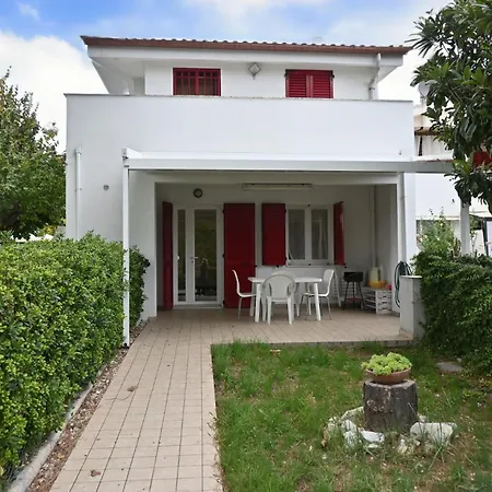 M272 - Marcelli, Trilocale Con Giardino E Posto Auto 아파트 *